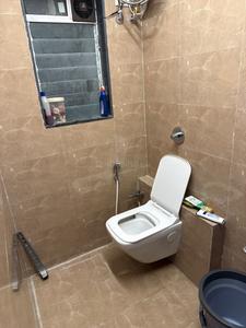 Bathroom Image of Sadik Shaikh in Madanpura, Mumbai