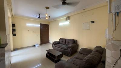 Living Room Image of 1035 Sq.ft 2 BHK Apartment / Flat for sale in Amrapali Silicon City, Sector 76 Noida for Rs. 9500000