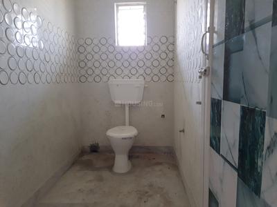 Bathroom Image of 900 Sq.ft 2 BHK Apartment / Flat for sale in Baguiati Kolkata for Rs. 3600000