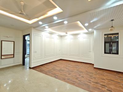 Living Room Image of 2200 Sq.ft 4 BHK Builder Floor for sale in Vasant Kunj New Delhi for Rs. 27500000
