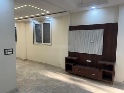 Bedroom Image of 950 Sq.ft 2 BHK Builder Floor for sale in Ramesh Nagar New Delhi for Rs. 15000000