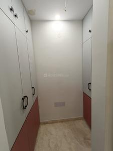 Bedroom Image of 2000 Sq.ft 4 BHK Builder Floor for sale in Laxmi Nagar New Delhi for Rs. 23000000