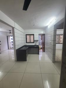 Kitchen Image of 1200 Sq.ft 2 BHK Apartment / Flat for rent in Althan Surat for Rs. 20000