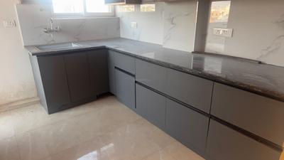Kitchen Image of 1400 Sq.ft 3 BHK Apartment / Flat for rent in Indira Nagar Lucknow for Rs. 24100