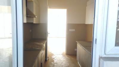 Kitchen Image of 2475 Sq.ft 4 BHK Apartment / Flat for sale in Conscient Heritage Max, Sector 102 Gurgaon for Rs. 40000000