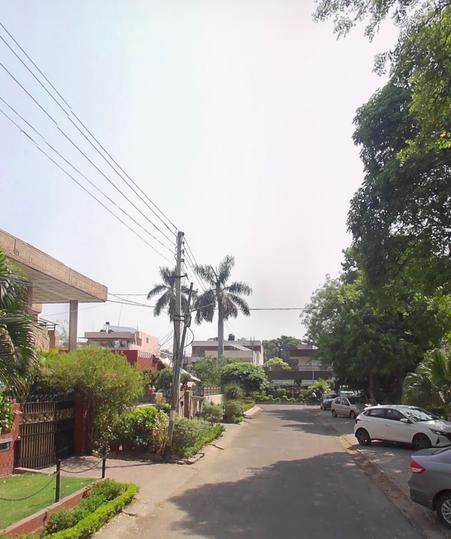 33A, Sector 33 Main Image 1