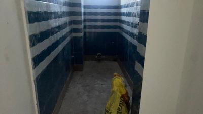 Bathroom Image of 650 Sq.ft 2 BHK Apartment / Flat for sale in Keshtopur Kolkata for Rs. 2405000