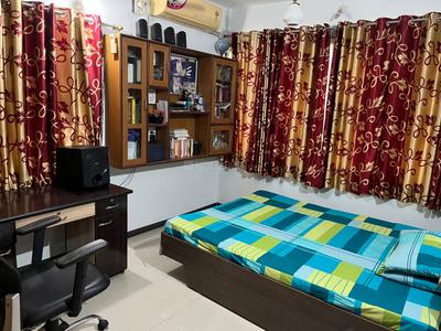 Bedroom Image of 900 Sq.ft 2 BHK Apartment / Flat for sale in Fatehgunj Vadodara for Rs. 3500000