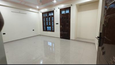 Bedroom Image of 1800 Sq.ft 4 BHK Builder Floor for rent in Sharda Nagar Lucknow for Rs. 20000