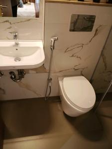 Common Bathroom Image of 1171 Sq.ft 2 BHK Apartment / Flat for sale in Colaba Mumbai for Rs. 42500000
