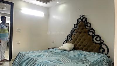 Bedroom Image of 1500 Sq.ft 3 BHK Apartment / Flat for rent in Saket New Delhi for Rs. 30000