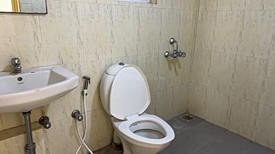 Image of 1700 Sq.ft 3 BHK Apartment / Flat for rent in Vaishnavi Nakshatra, Yeswanthpur, Bengaluru for Rs. 55000