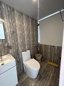 Bathroom Image of 856 Sq.ft 2.5 BHK Apartment / Flat for sale in Icon Iconest 3, Bommasandra Bengaluru for Rs. 5800000