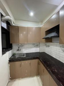 Kitchen Image of 600 Sq.ft 2 BHK Apartment / Flat for rent in Sector 73 Noida for Rs. 21000