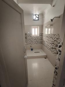 Bathroom Image of 1600 Sq.ft 3 BHK Independent House for rent in Gobarsahi Muzaffarpur for Rs. 16000