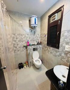 Image of 2200 Sq.ft 3 BHK Builder Floor for rent in Sector 7, Gurgaon for Rs. 30000