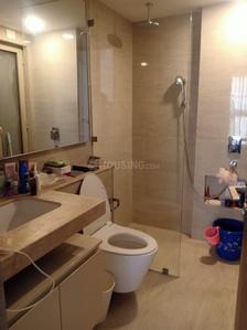 Bathroom Image of 930 Sq.ft 2 BHK Apartment / Flat for sale in Hiranandani Castle Rock, Powai Mumbai for Rs. 41000000