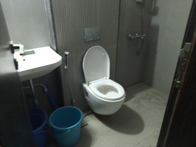 Runal Spacio Bathroom Two 4
