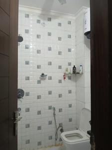 Bathroom Image of 1844 Sq.ft 3 BHK Builder Floor for rent in Sector 46 Gurgaon for Rs. 50000