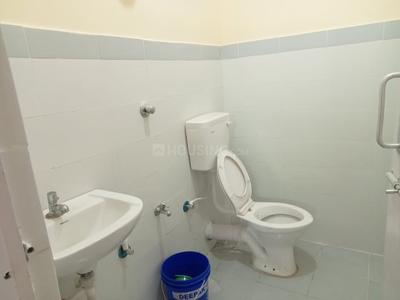 Bathroom Image of 440 Sq.ft 1 BHK Apartment / Flat for sale in Shapoorji Pallonji Houshing Complex, Rajarhat Kolkata for Rs. 2700000