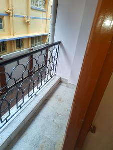 Balcony Image of 1000 Sq.ft 2 BHK Apartment / Flat for rent in Jodhpur Park Kolkata for Rs. 28000