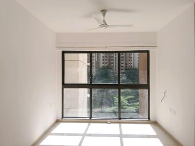 Living Room Image of 900 Sq.ft 2 BHK Apartment / Flat for rent in Lodha Splendora Riverview by Lodha Group, Kasarvadavali Thane for Rs. 29000