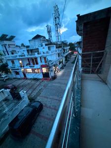 Balcony Image of 800 Sq.ft 1 BHK Independent House for rent in Rajajipuram Lucknow for Rs. 11500