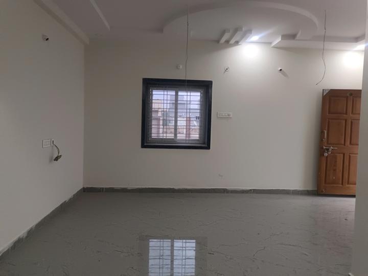 Domain Silver Crysta Main Image 1