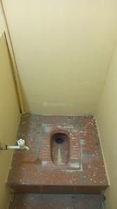 Bathroom Image of 950 Sq.ft 1 BHK Independent House for rent in Vaniyambadi Tirupathur for Rs. 5000