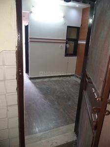 Kitchen Image of 760 Sq.ft 3 BHK Builder Floor for sale in Uttam Nagar New Delhi for Rs. 3700000