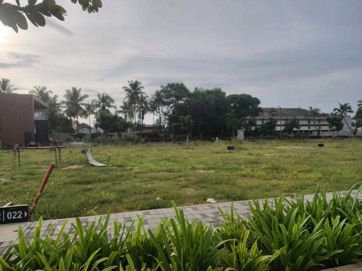 Diamond kingdom by urbantree Main Image 1