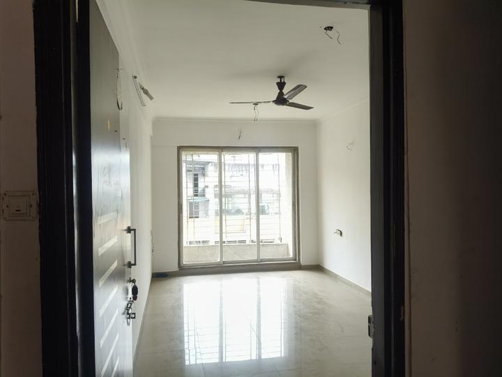 Crown Imperial Tower Main Image 1