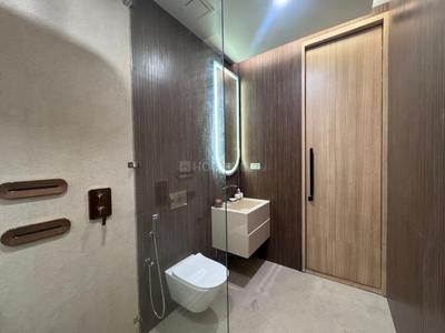 Bathroom Image of 2100 Sq.ft 3 BHK Apartment / Flat for rent in Ayapakkam Chennai for Rs. 90000