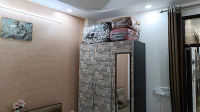 Bedroom Image of 600 Sq.ft 2 BHK Builder Floor for sale in Laxmi Nagar New Delhi for Rs. 5500000
