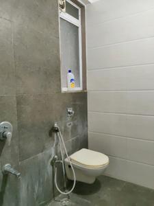 Common Bathroom Image of 1050 Sq.ft 2 BHK Apartment / Flat for sale in Kalpataru Paramount, Thane West Thane for Rs. 15500000