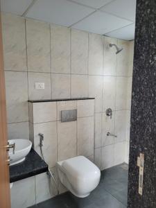Bathroom Image of 1064 Sq.ft 3 BHK Apartment / Flat for rent in Geras Planet Of Joy, Upper Kharadi Pune for Rs. 50000