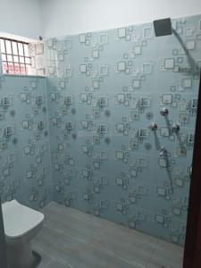 Bathroom Image of 1200 Sq.ft 3 BHK Builder Floor for rent in Chanakya Nagar Begusarai for Rs. 12000