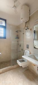 Image of 2000 Sq.ft 3 BHK Builder Floor for rent in Defence Colony, New Delhi for Rs. 100000