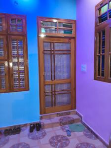 Bedroom Image of 750 Sq.ft 2 BHK Independent House for rent in Dubagga Lucknow for Rs. 12000