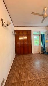 Bedroom Image of 2250 Sq.ft 2 BHK Builder Floor for rent in Vasant Vihar New Delhi for Rs. 150000