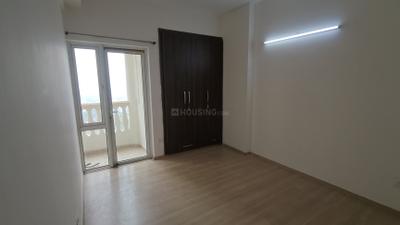 Bedroom Image of 1250 Sq.ft 3 BHK Apartment / Flat for rent in DLF Capital Greens Phase 1 And 2, Karampura New Delhi for Rs. 50000