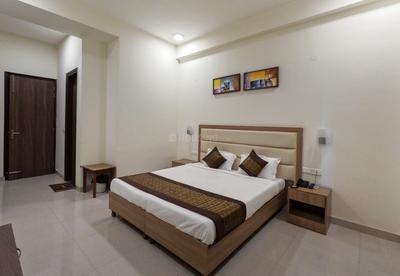 Bedroom Image of COMFORT AND STAY PG  in Sector 49, Gurgaon