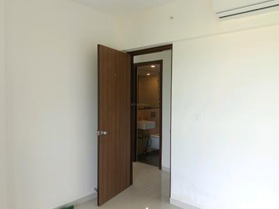 Bedroom Image of 1000 Sq.ft 2.5 BHK Apartment / Flat for rent in Lodha Splendora, Kasarvadavali Thane for Rs. 30000