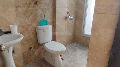 Image of 1090 Sq.ft 2.5 BHK Apartment / Flat for rent in Prateek Grand City, Siddharth Vihar, Ghaziabad for Rs. 25800