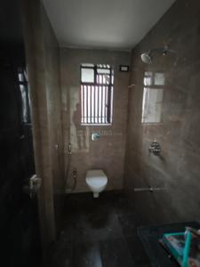Bathroom Image of 900 Sq.ft 2 BHK Apartment / Flat for rent in Dadar East Mumbai for Rs. 130000