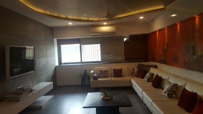 Hall Image of 1100 Sq.ft 3 BHK Apartment / Flat for rent in Vile Parle East Mumbai for Rs. 135000