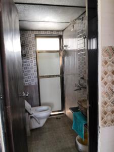 Bathroom Image of 625 Sq.ft 2 BHK Apartment / Flat for rent in Ideal Pristine Tower, Kasarvadavali Thane for Rs. 30000