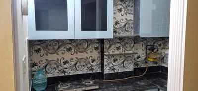 Bathroom Image of 450 Sq.ft 1 BHK Apartment / Flat for rent in Rajpur Khurd Extension New Delhi for Rs. 18000