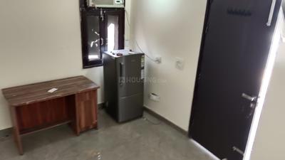 Bedroom Image of 400 Sq.ft 1 RK Builder Floor for rent in Kotla Mubarakpur New Delhi for Rs. 16000