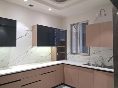Kitchen Image of 1800 Sq.ft 3 BHK Builder Floor for sale in Paschim Vihar New Delhi for Rs. 36500000